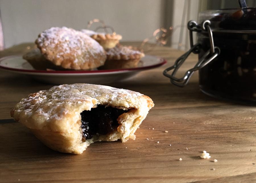 Sam's Christmas Tips: Mince Pies, Puds & Cakes | Farmhouse Table Company