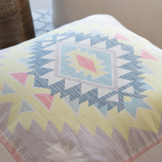 A SG geometric design pillow from Kikiathome.co.uk for interior decor.
